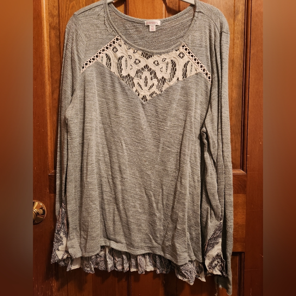 Xhilaration grey peplum long sleeve top with lace and paisley detail XXL